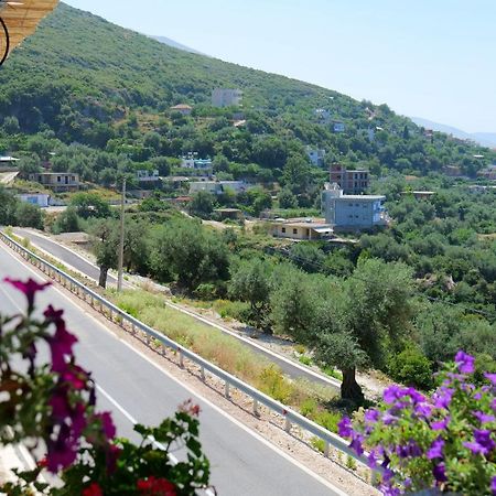 Vila Panorama Piqeras Bed & Breakfast Ngoại thất bức ảnh