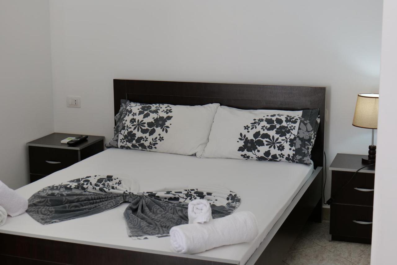 Vila Panorama Piqeras Bed & Breakfast Ngoại thất bức ảnh