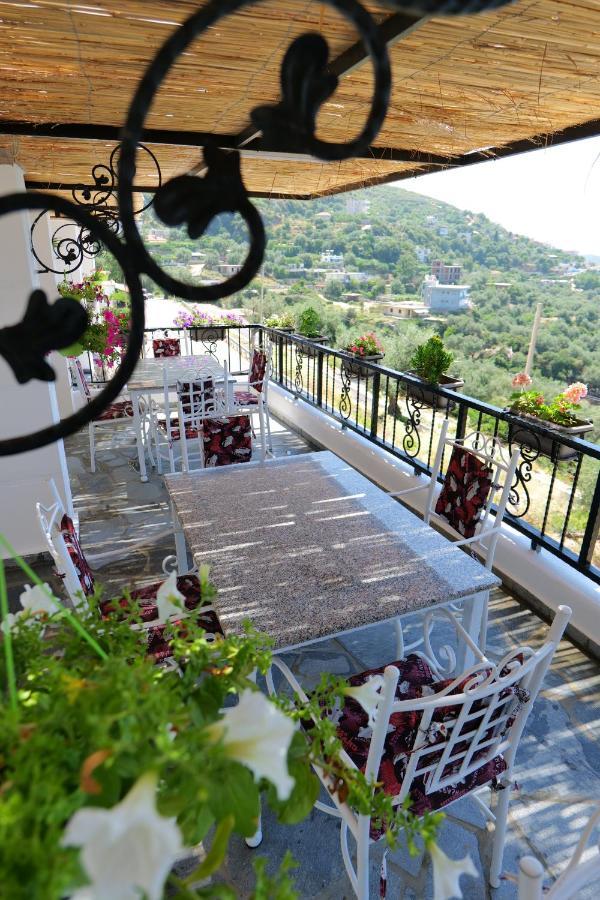 Vila Panorama Piqeras Bed & Breakfast Ngoại thất bức ảnh