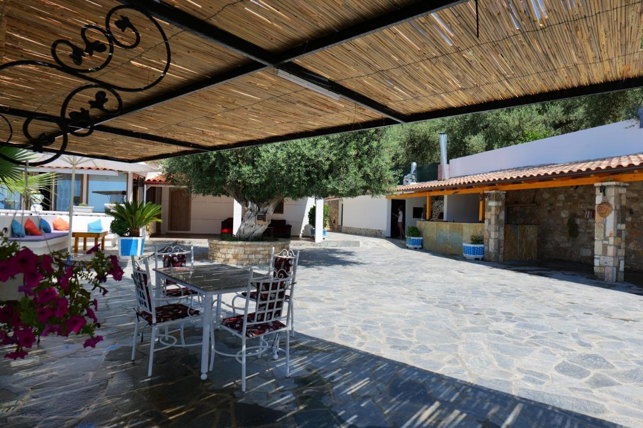 Vila Panorama Piqeras Bed & Breakfast Ngoại thất bức ảnh