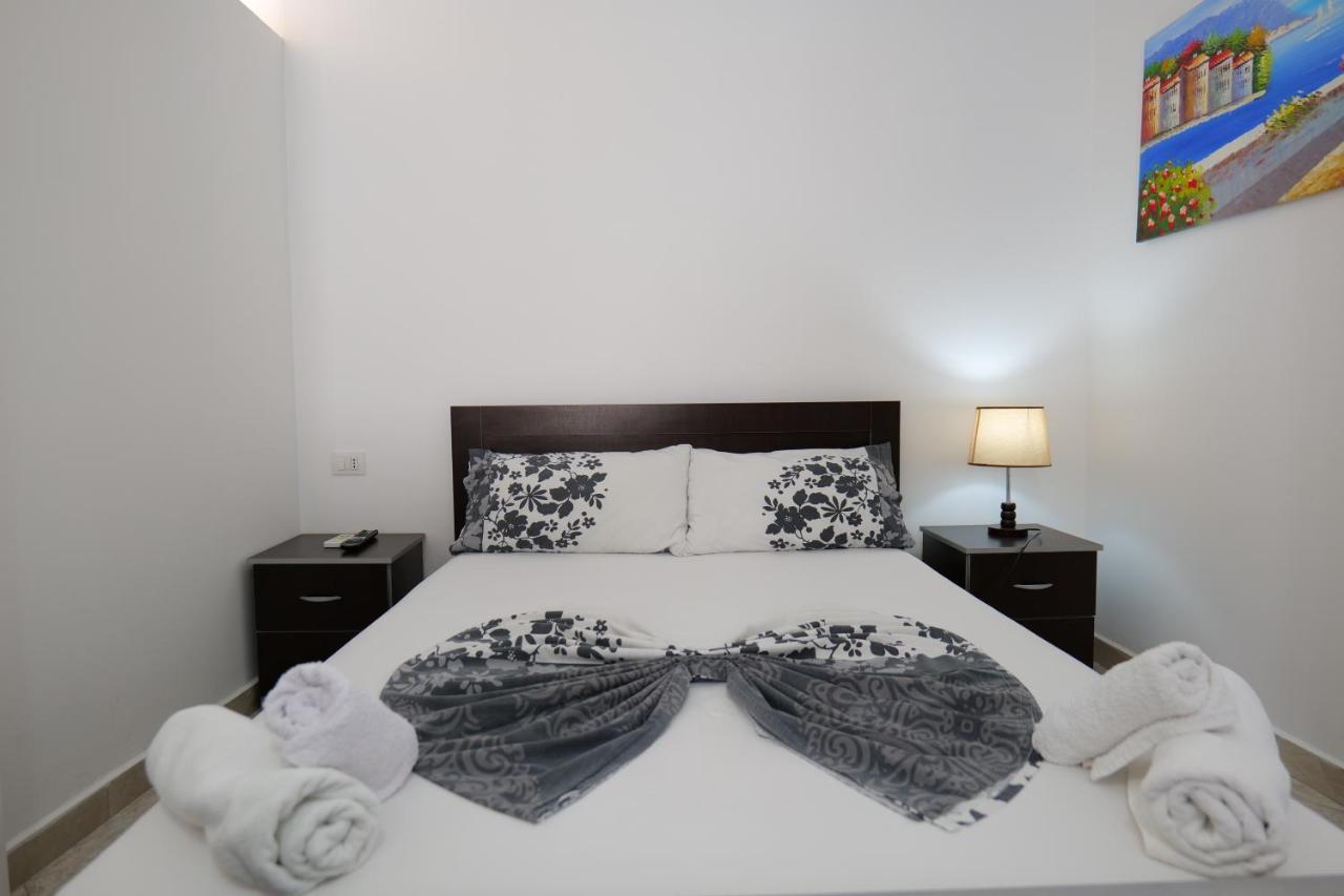 Vila Panorama Piqeras Bed & Breakfast Ngoại thất bức ảnh