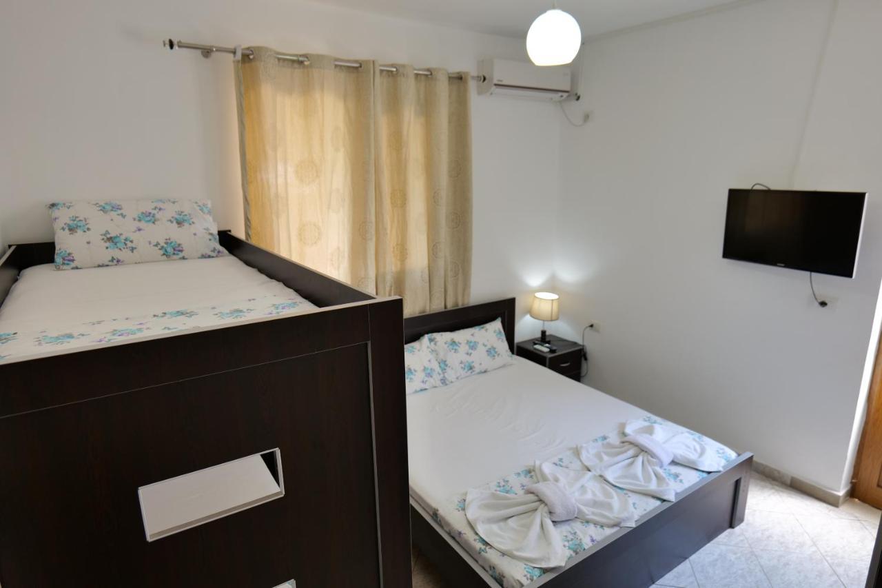 Vila Panorama Piqeras Bed & Breakfast Ngoại thất bức ảnh