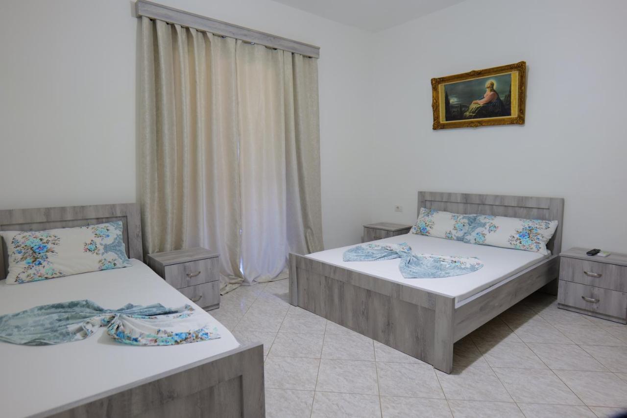 Vila Panorama Piqeras Bed & Breakfast Ngoại thất bức ảnh